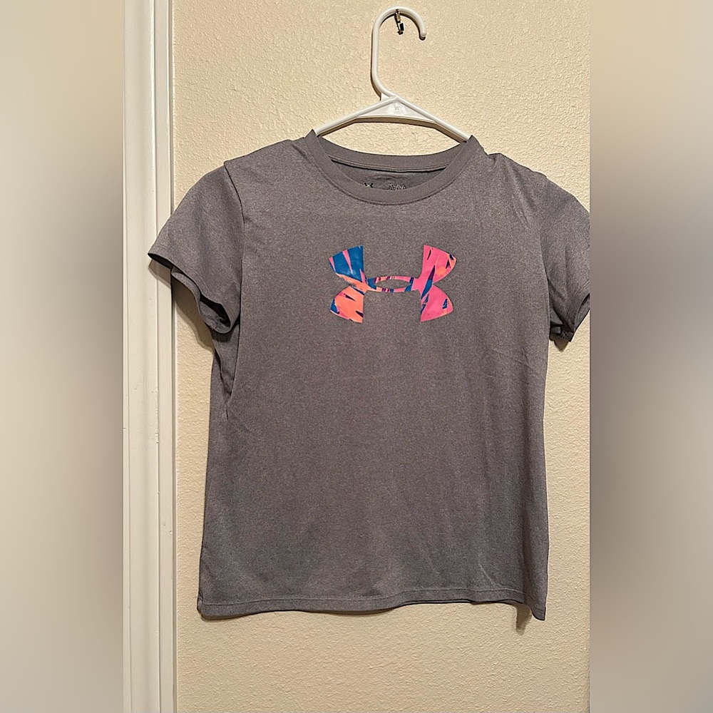 Grey Used Large Kids Unisex Under Armour Shirt